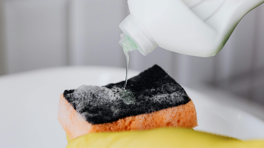Gvidilo por Kompreno de Lauryl Alkohola Etoxilato: Industriaj Aplikoj de Multfunkciaj Nonionaj Surfactants