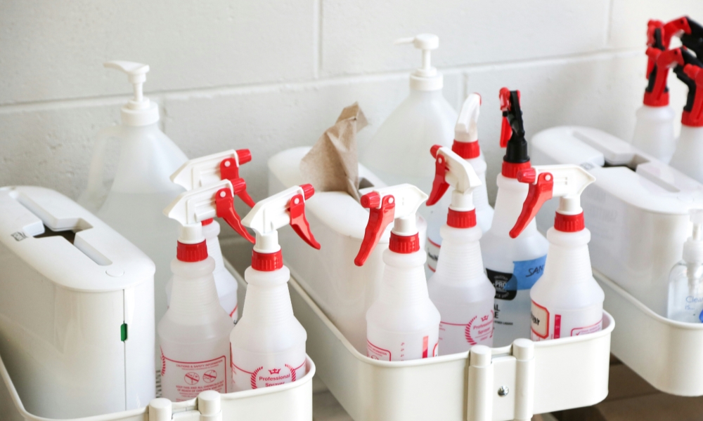 Apliko de APG de Dotachem en Persona Prizorgo kaj Domana Purigado